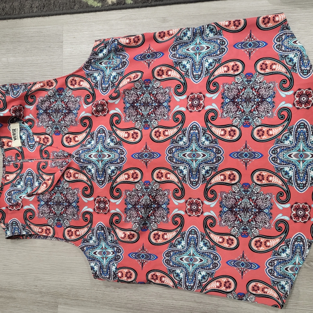 Vibrant Paisley Print Sleeveless Blouse